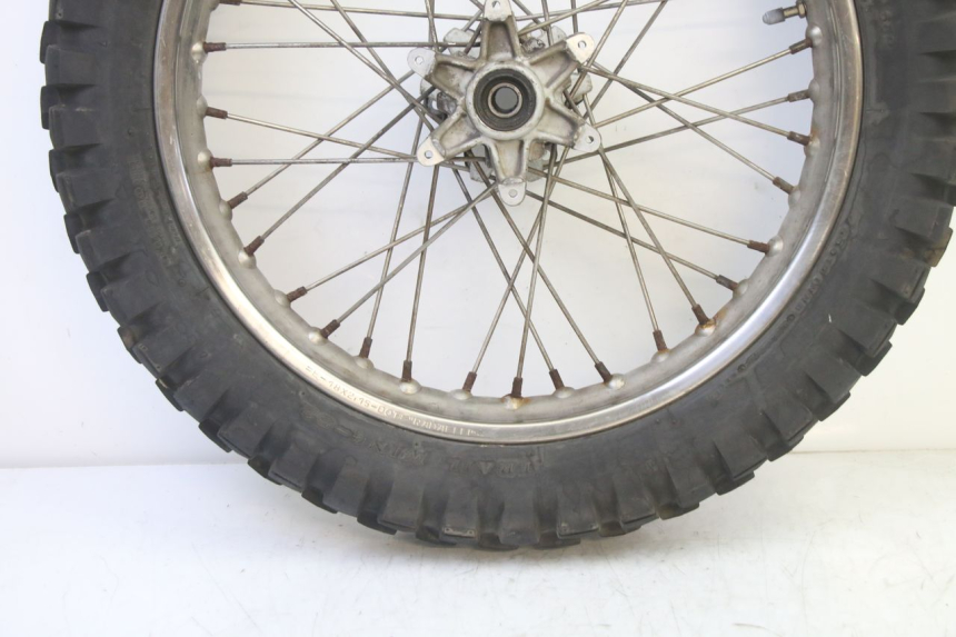 photo de HINTERRADFELGE UND REIFEN APRILIA ETX 125 (1998 - 2002)