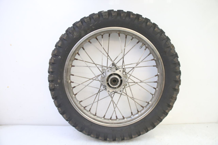 photo de HINTERRADFELGE UND REIFEN APRILIA ETX 125 (1998 - 2002)