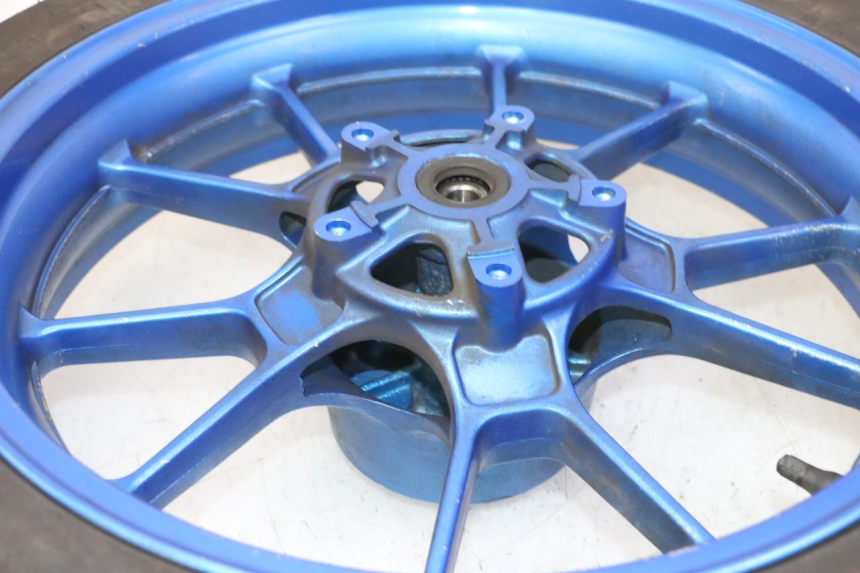 photo de HINTERRADFELGE UND REIFEN STAHO FH 50 (2018 - 2019)