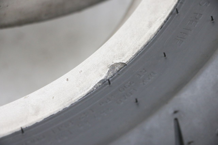 photo de HINTERRADFELGE UND REIFEN PIAGGIO FLY 4T 50 (2013 - 2017) - Geprüftes Gebrauchtteil