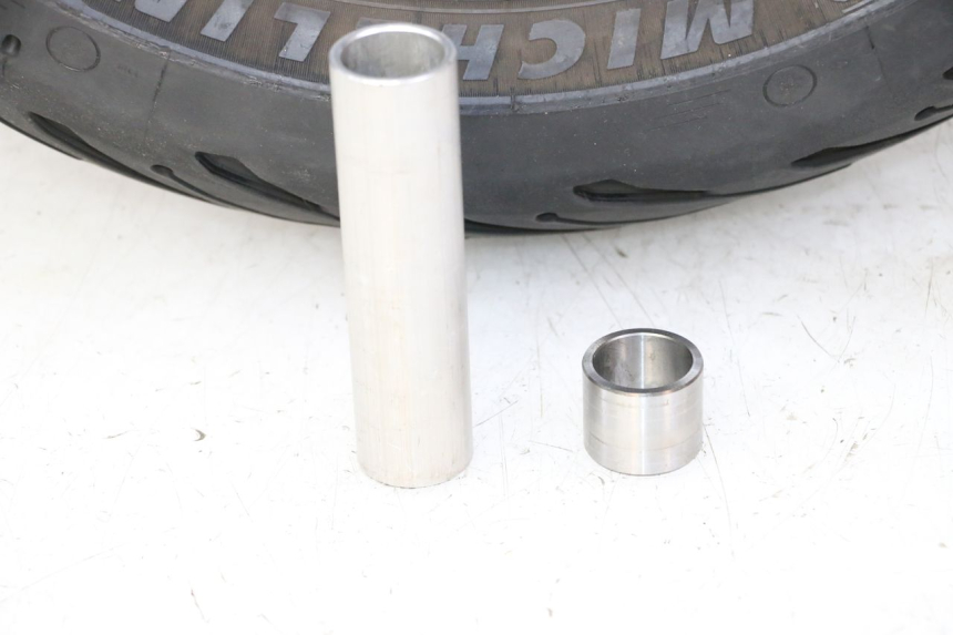 photo de HINTERRADFELGE UND REIFEN YAMAHA FZ6 FAZER S2 600 (2007 - 2011)