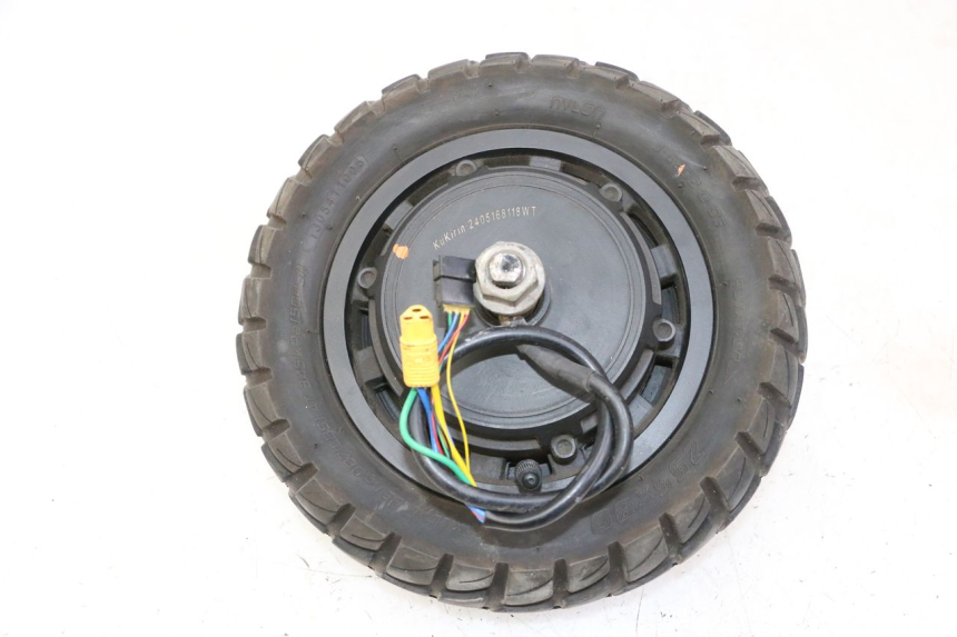 photo de HINTERRADFELGE UND REIFEN KUKIRIN G2 MASTER 1