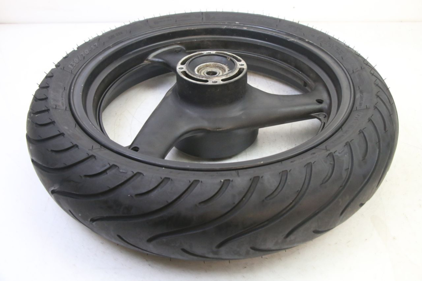 photo de HINTERRADFELGE UND REIFEN SUZUKI GS GSE 500 (2001 - 2003)