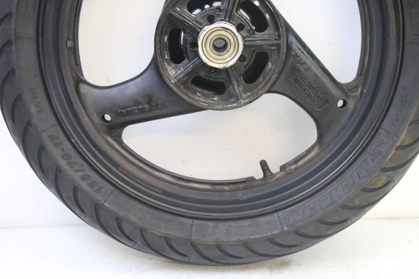 photo de HINTERRADFELGE UND REIFEN SUZUKI GS GSE 500 (2001 - 2003)