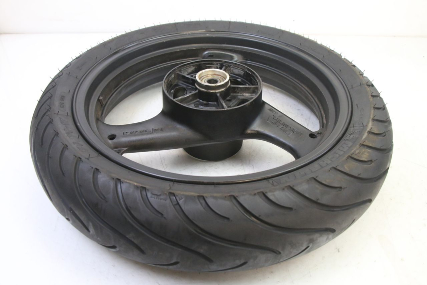 photo de HINTERRADFELGE UND REIFEN SUZUKI GS GSE 500 (2001 - 2003)