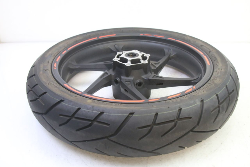 photo de HINTERRADFELGE UND REIFEN KIDEN KD125-G 125 (2018 - 2022)
