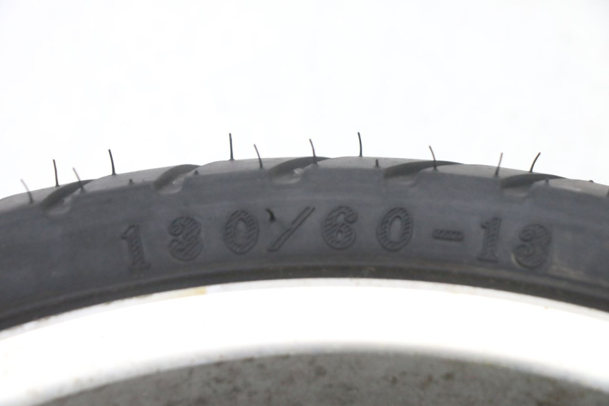 photo de HINTERRADFELGE UND REIFEN LONGJIA SHARPY 125 (2020 - 2024)