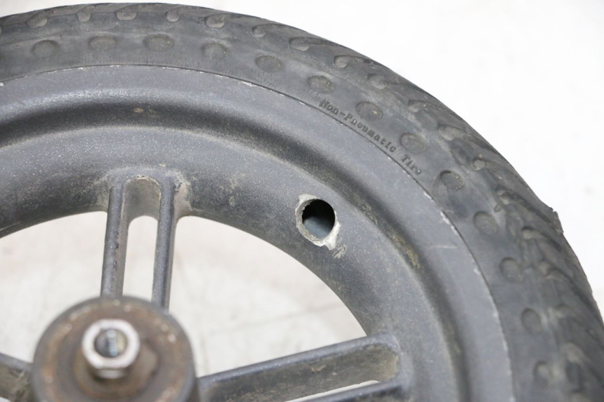 photo de HINTERRADFELGE UND REIFEN XIAOMI MI PRO 2 1