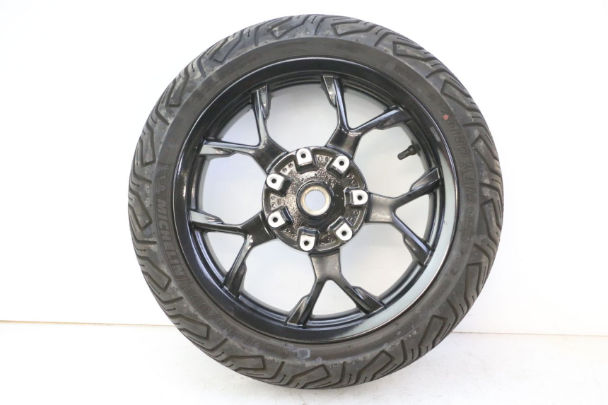 photo de HINTERRADFELGE UND REIFEN PIAGGIO MP3 HPE 310 (2024 - 2025)