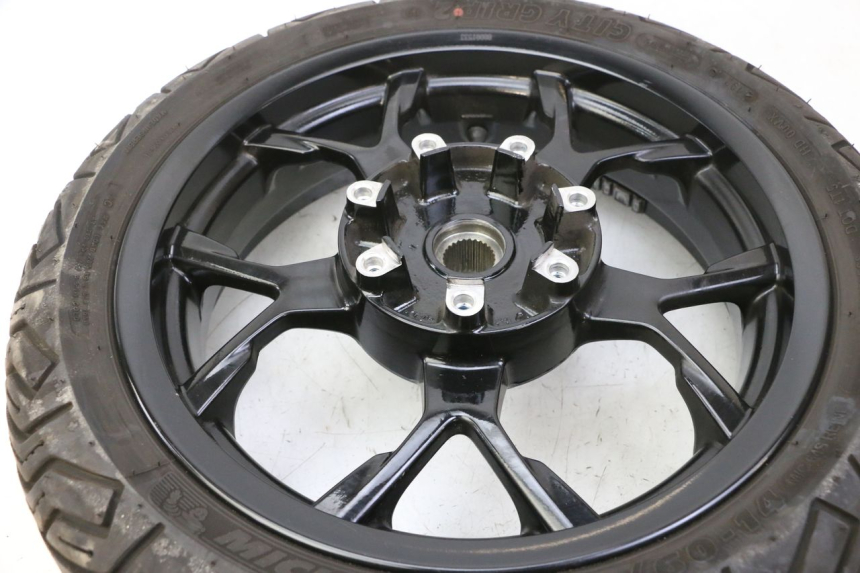 photo de HINTERRADFELGE UND REIFEN PIAGGIO MP3 HPE 310 (2024 - 2025)