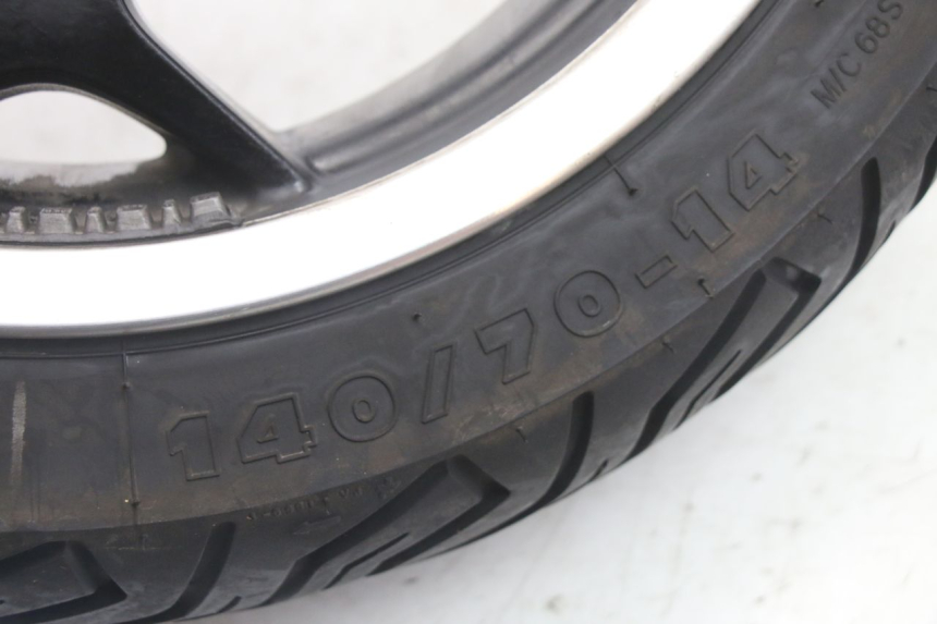 photo de HINTERRADFELGE UND REIFEN PIAGGIO MP3 500 (2014 - 2016)