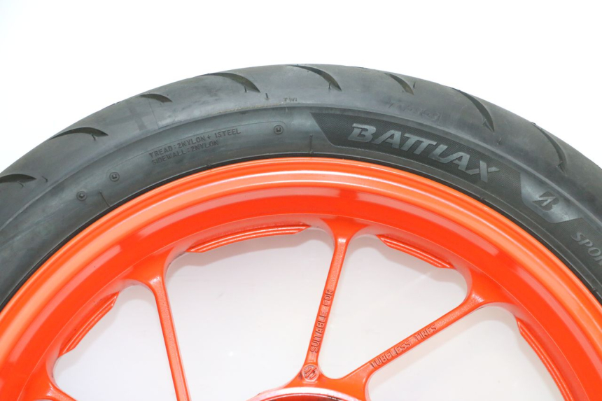 photo de HINTERRADFELGE UND REIFEN YAMAHA MT-07 MT07 ABS 700 (2018 - 2020) - Kennzeichnungen und Originalreferenzen