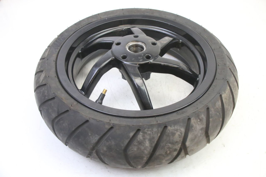 photo de HINTERRADFELGE UND REIFEN PIAGGIO NRG POWER PUREJET 50 (2018 - 2021)