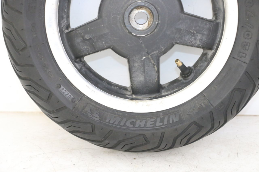 photo de HINTERRADFELGE UND REIFEN PIAGGIO VESPA S 2T 50 (2007 - 2014)