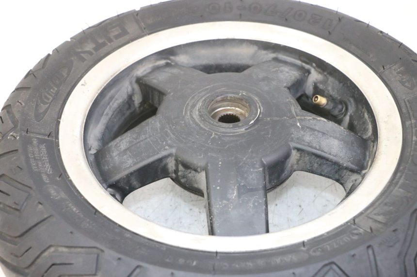 photo de HINTERRADFELGE UND REIFEN PIAGGIO VESPA S 2T 50 (2007 - 2014)