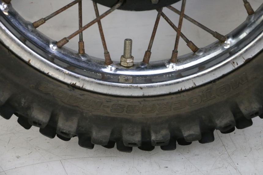 photo de HINTERRADFELGE UND REIFEN YAMAHA PW 80 (1983 - 2014)