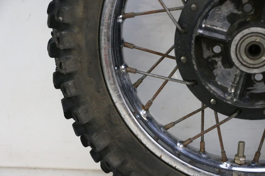 photo de HINTERRADFELGE UND REIFEN YAMAHA PW 80 (1983 - 2014)