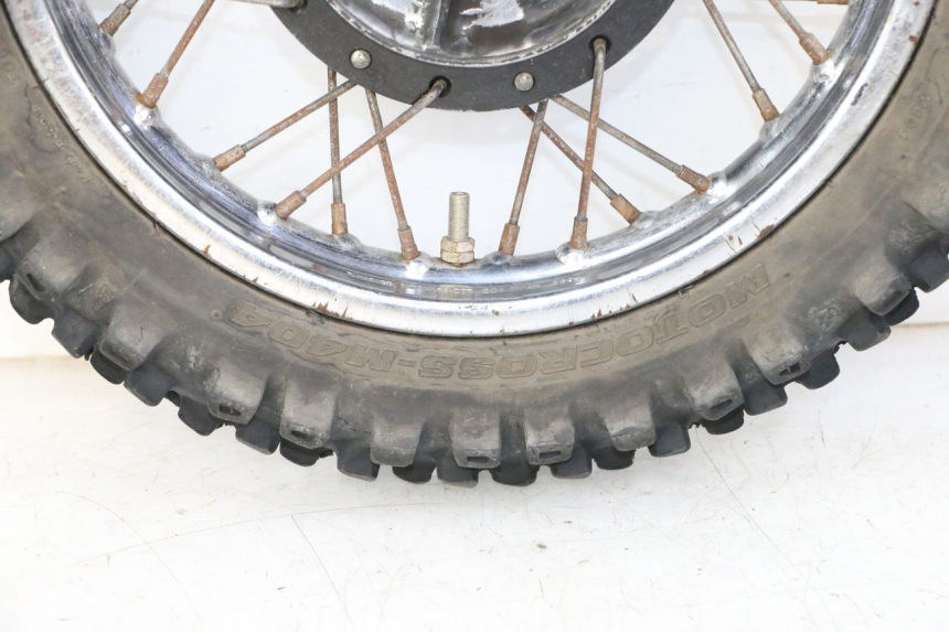 photo de HINTERRADFELGE UND REIFEN YAMAHA PW 80 (1983 - 2014)