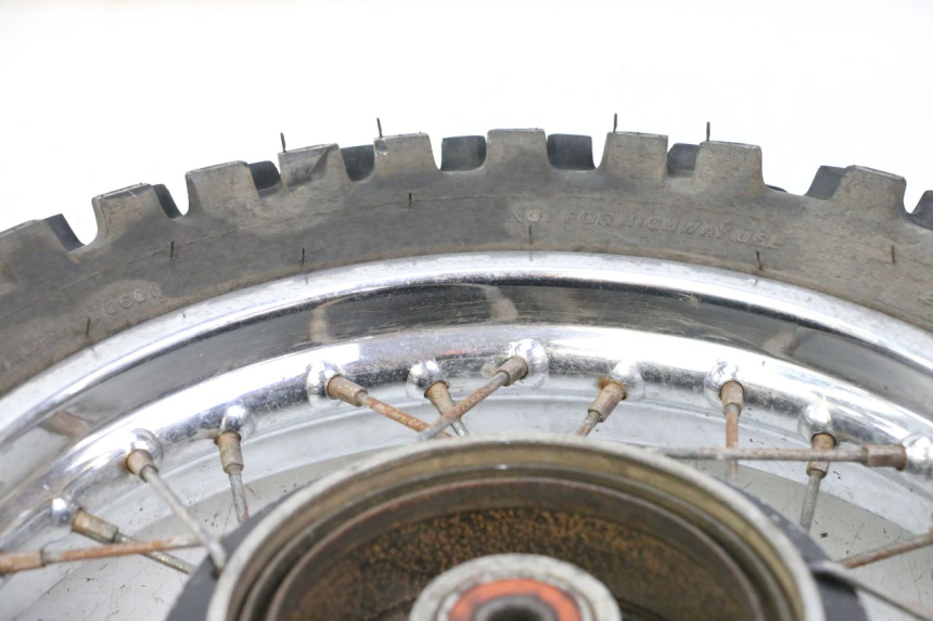 photo de HINTERRADFELGE UND REIFEN YAMAHA PW 80 (1983 - 2014)