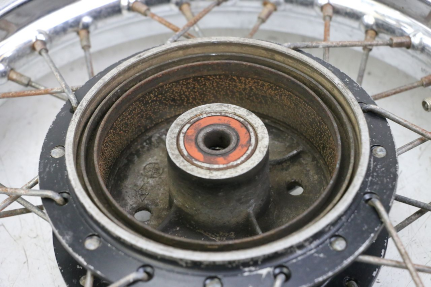 photo de HINTERRADFELGE UND REIFEN YAMAHA PW 80 (1983 - 2014)