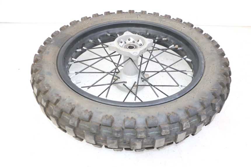 photo de HINTERRADFELGE UND REIFEN APOLLO RFZ 125