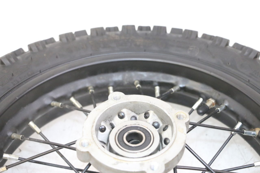 photo de HINTERRADFELGE UND REIFEN APOLLO RXF 125