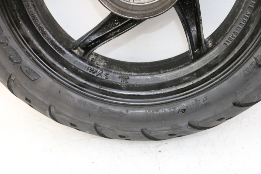 photo de HINTERRADFELGE UND REIFEN SYM ORBIT 2 4T 50 (2008 - 2017)