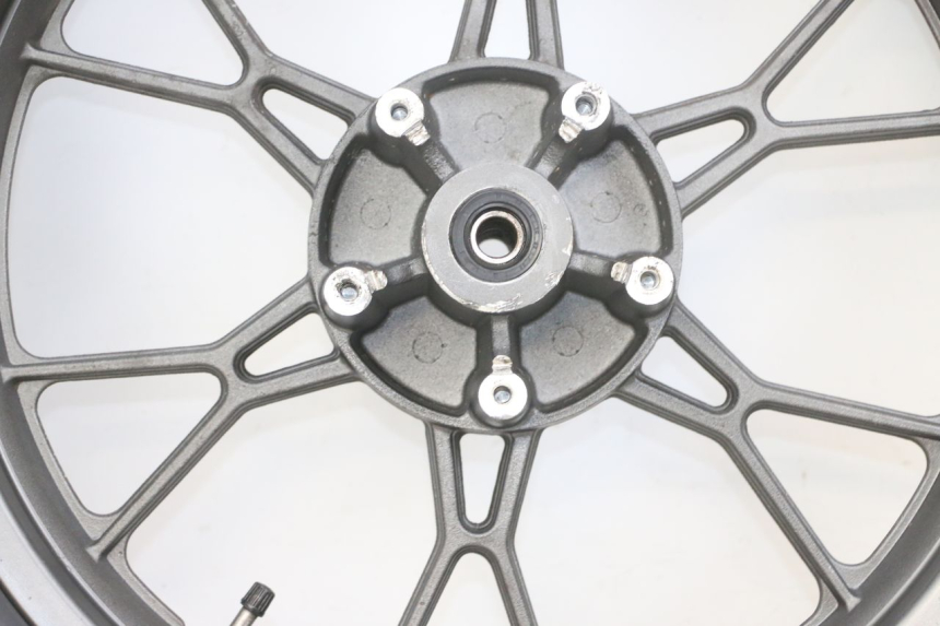 photo de HINTERRADFELGE UND REIFEN KSR TR SM 50 (2015 - 2018) - Ergänzendes Produktfoto