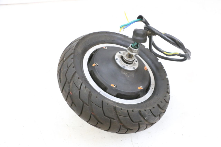 photo de HINTERRAD UND REIFEN DUALTRON VICTOR LIMITED 1