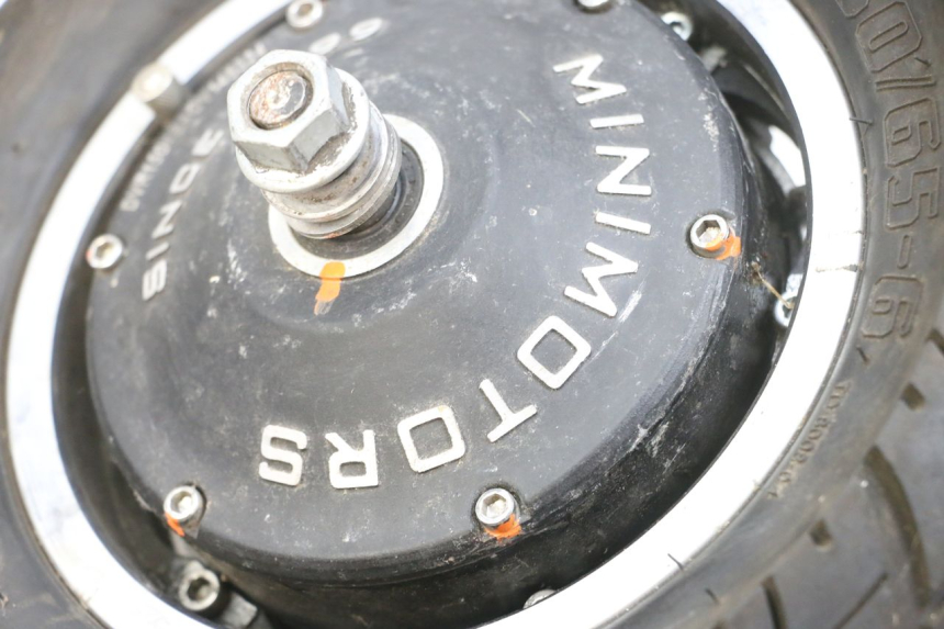 photo de HINTERRAD UND REIFEN DUALTRON VICTOR LIMITED 1