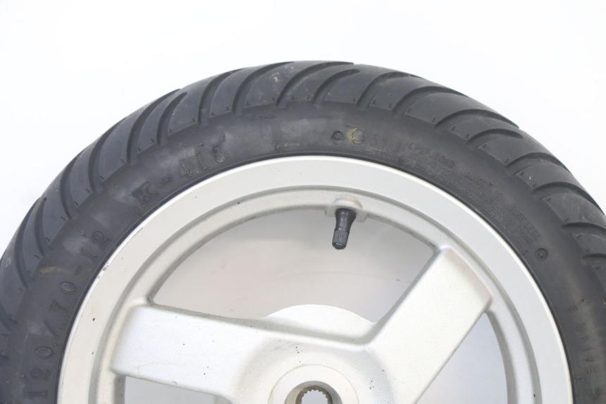 photo de HINTERRADFELGE UND REIFEN PEUGEOT VIVACITY NEW 2T 50 (2008 - 2017)