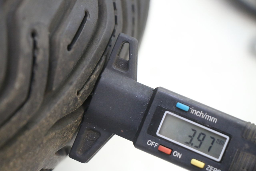 photo de HINTERRADFELGE UND REIFEN YAMAHA XMAX X-MAX 125 (2021 - 2025)