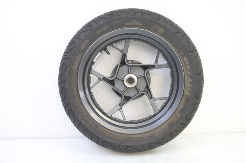 photo de HINTERRADFELGE UND REIFEN YAMAHA XMAX X-MAX 125 (2021 - 2025)