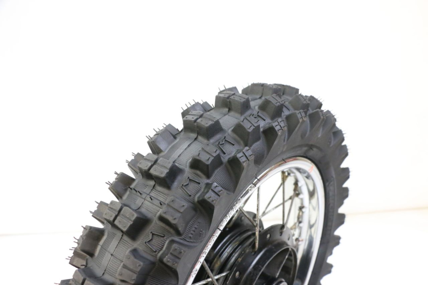 photo de HINTERRADFELGE UND REIFEN YAMAHA PW 80 (1983 - 2014)