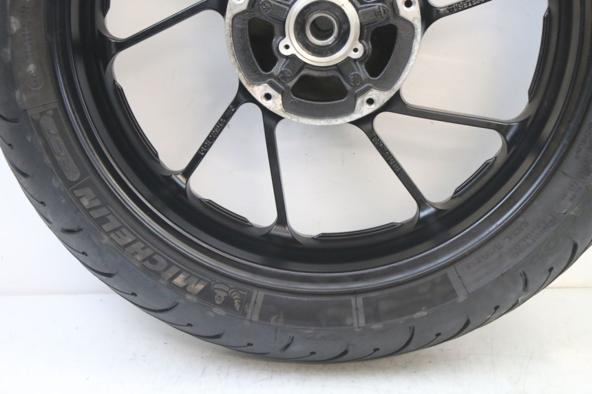 photo de HINTERRADFELGE UND REIFEN YAMAHA TRACER 7 700 (2020 - 2024)
