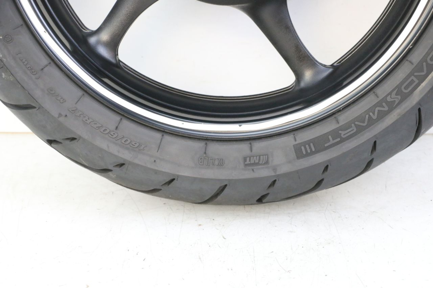 photo de HINTERRADFELGE UND REIFEN YAMAHA XJ6 ABS 600 (2008 - 2016)
