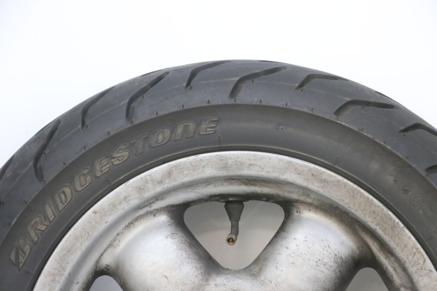 photo de HINTERRADFELGE UND REIFEN YAMAHA YP MAJESTY 125 (2002 - 2006) - Detaillierte Sichtprüfung