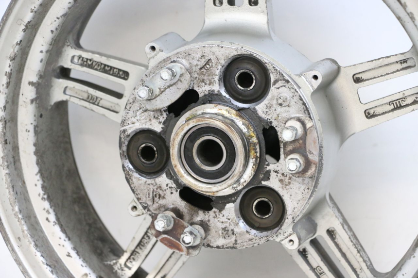 photo de HINTERRADFELGE SUZUKI BURGMAN EXECUTIVE ABS 650 (2006 - 2012) - Gesamtansicht des Produkts