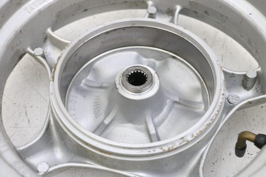 photo de HINTERRADFELGE MBK FLAME X 125 (2007 - 2016) - Zoom auf Komponenten