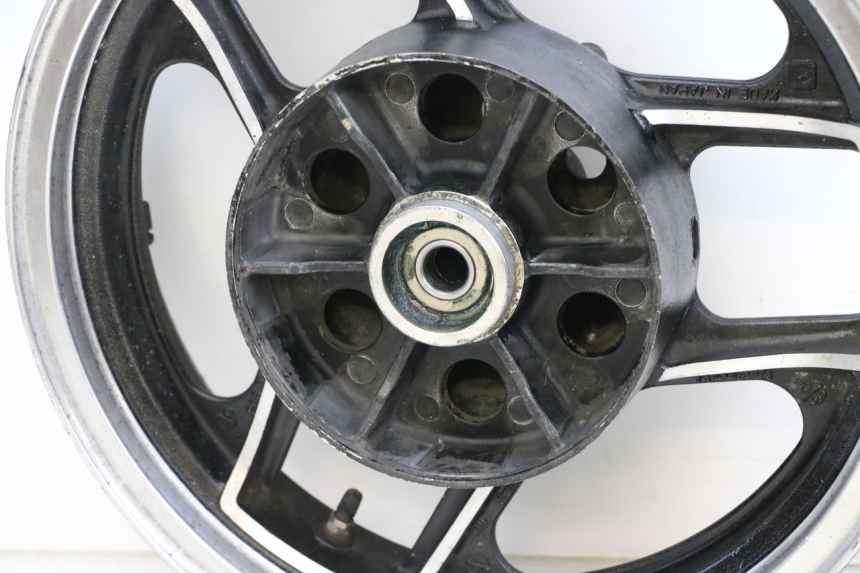 photo de HINTERRADFELGE KAWASAKI GPZ RX 1000 (1986 - 1988) - Hochauflösende Nahaufnahme