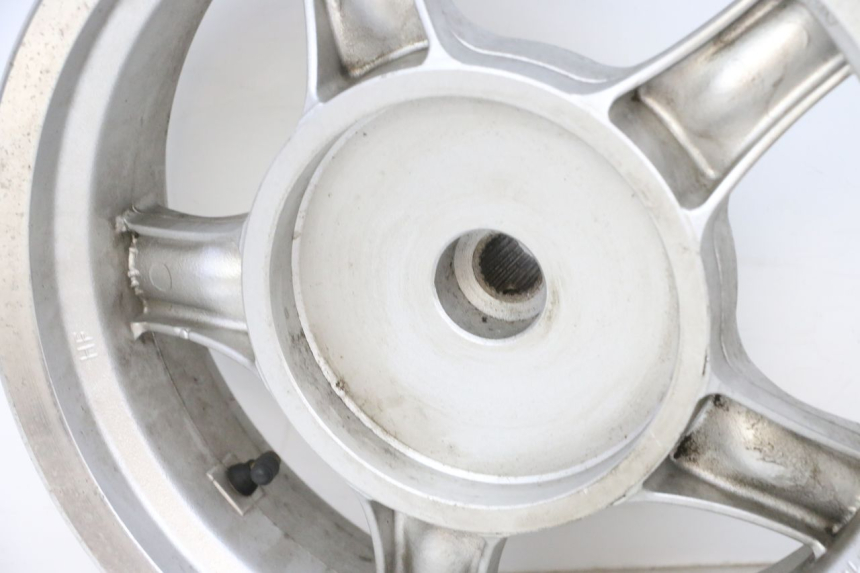 photo de HINTERRADFELGE JM MOTORS GTS 125 (2015 - 2019) - Hochauflösende Nahaufnahme