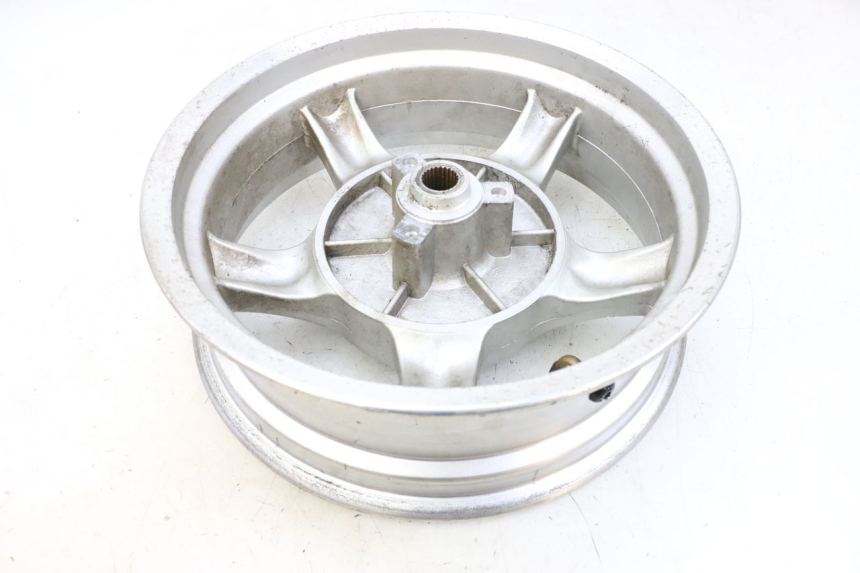 photo de HINTERRADFELGE JM MOTORS GTS 125 (2015 - 2019) - Alternative Perspektive