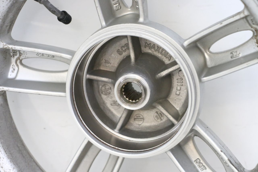 photo de HINTEN FELGE YAMAHA NEOS NEO'S 4T 50 (2008 - 2016) - Technische Nahaufnahme