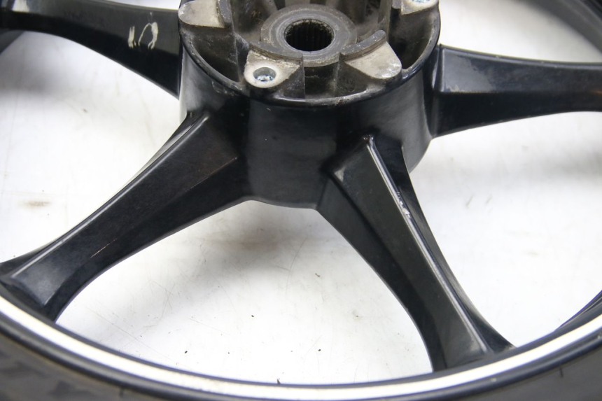 photo de HINTERRAD SUZUKI SIXTEEN 125 (2008 - 2010)