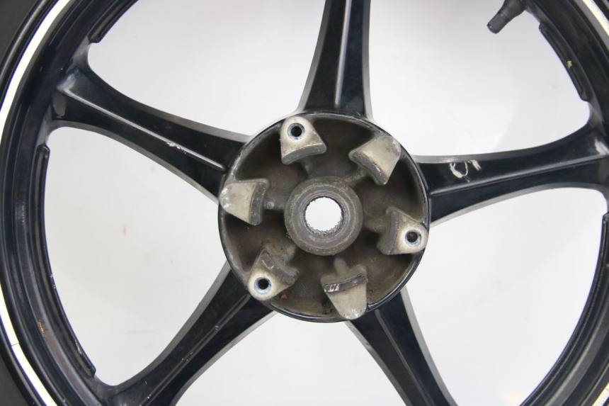 photo de HINTERRAD SUZUKI SIXTEEN 125 (2008 - 2010)
