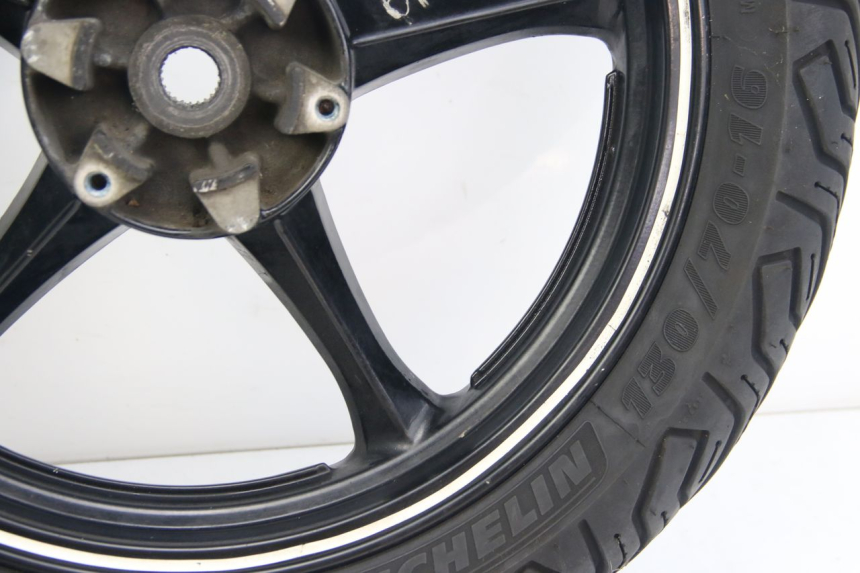 photo de HINTERRAD SUZUKI SIXTEEN 125 (2008 - 2010)