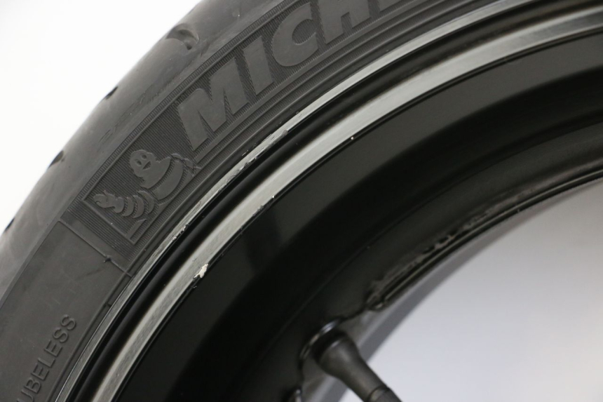 photo de HINTERRADFELGE SUZUKI GSR 750 (2011 - 2017)