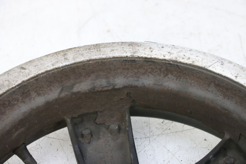 photo de HINTEN FELGE PIAGGIO VESPA GTS SUPER IE 125 (2009 - 2016) - Zoom auf Komponenten