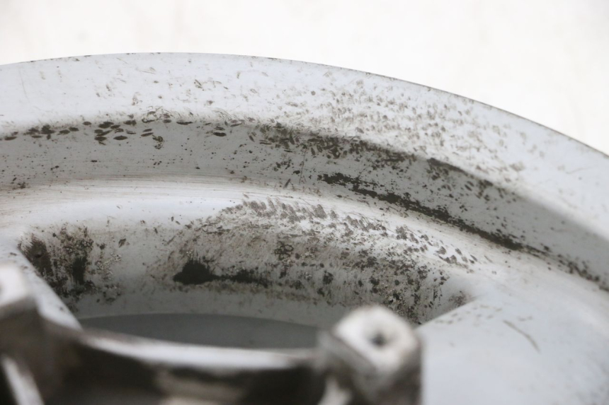 photo de HINTERRAD PIAGGIO X8 125 (2004 - 2007) - Weitere Ansicht des Artikels