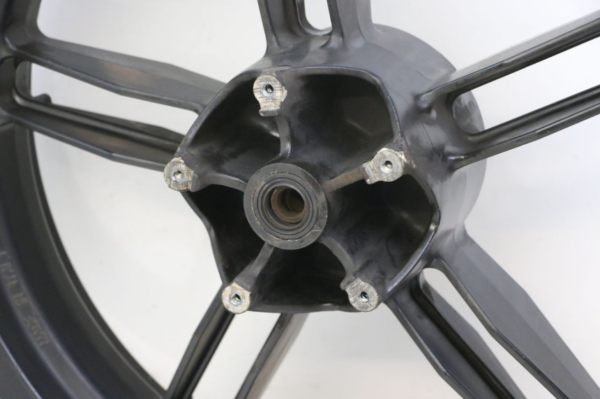 photo de HINTERRADFELGE YAMAHA TZR 50 (2008 - 2016)